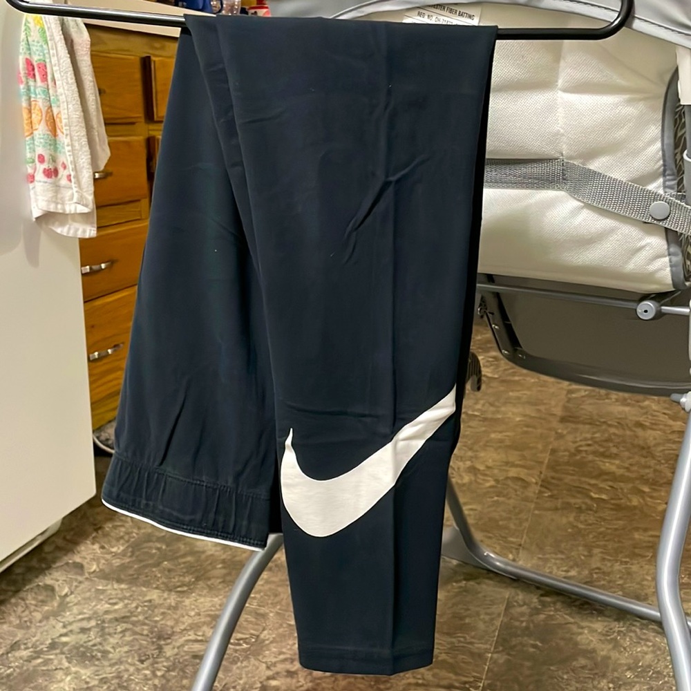 Women’s Nike leggings